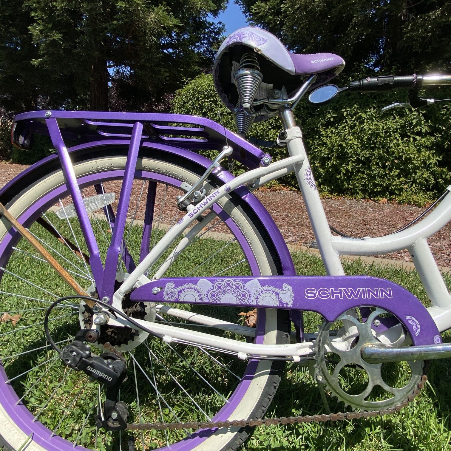 Schwinn 24” Purple Ladies Cruiser Bike for Sale in Elk Grove, CA