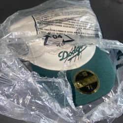 hat (7 3/8) (brand new)