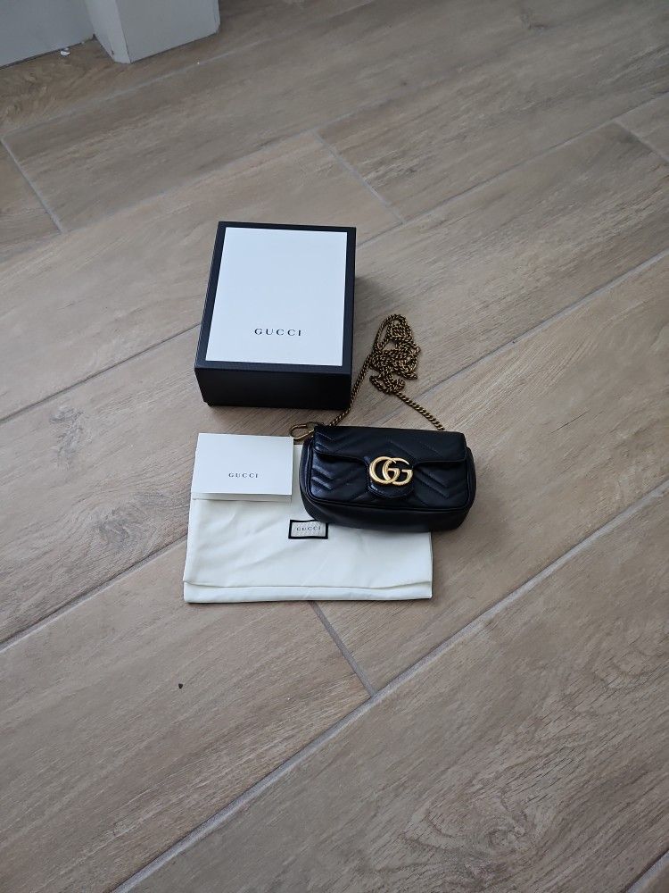 Gucci GG Marmont Crossbody Super Mini Black Leather