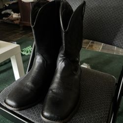 Men’s Cowboy Boots Size 12