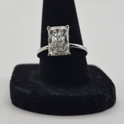 3.09 Radiant Cut Engagement Ring-IGI Certified