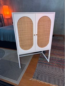 High Cabinet 2 Rattan Doors with Metal Base, Cupboard with Built-in Adjustable Shelf, Wooden Free Standing Cabinet for Living Room Dining Room, White