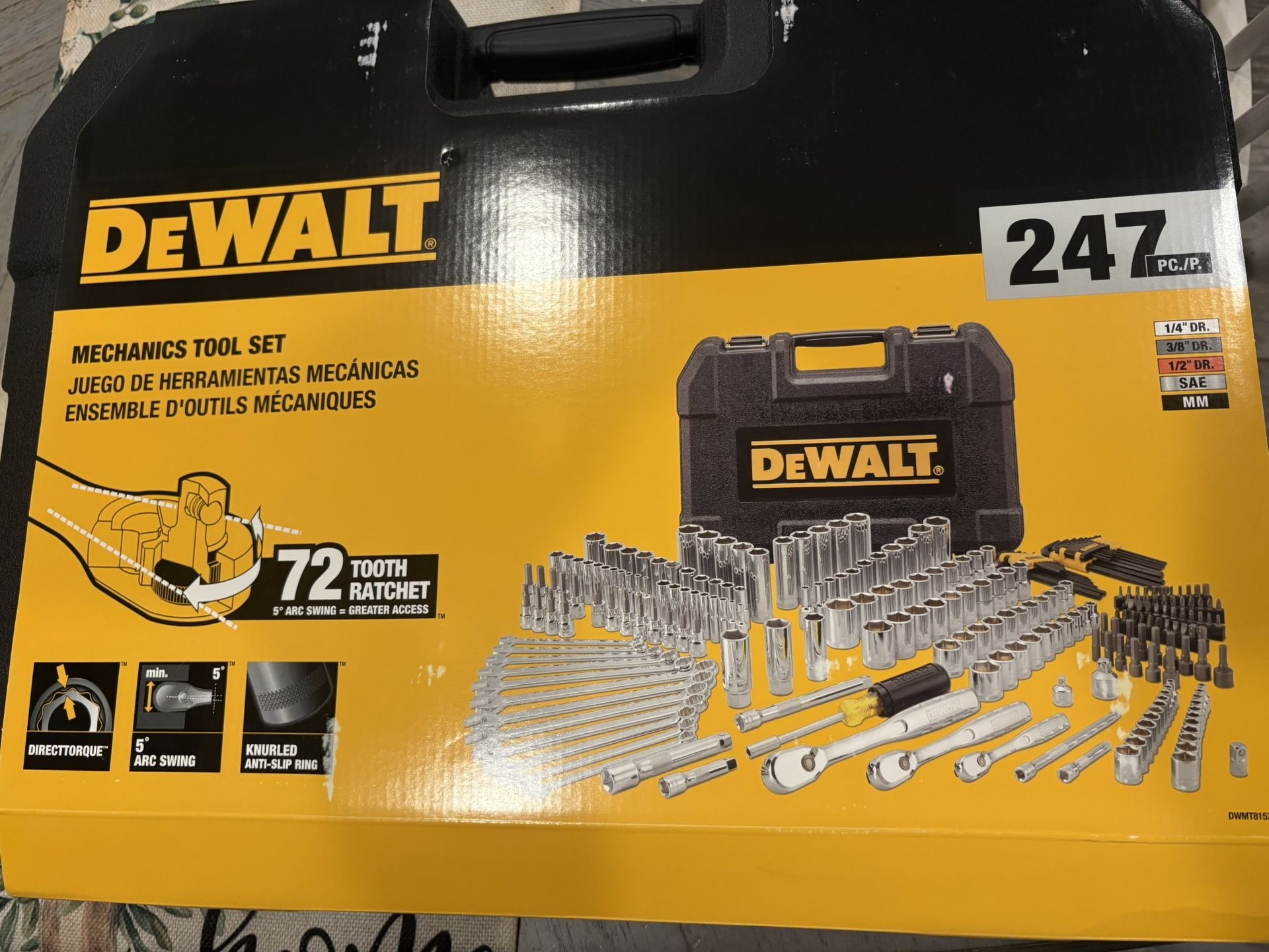 Dewalt 247PC Tool Set