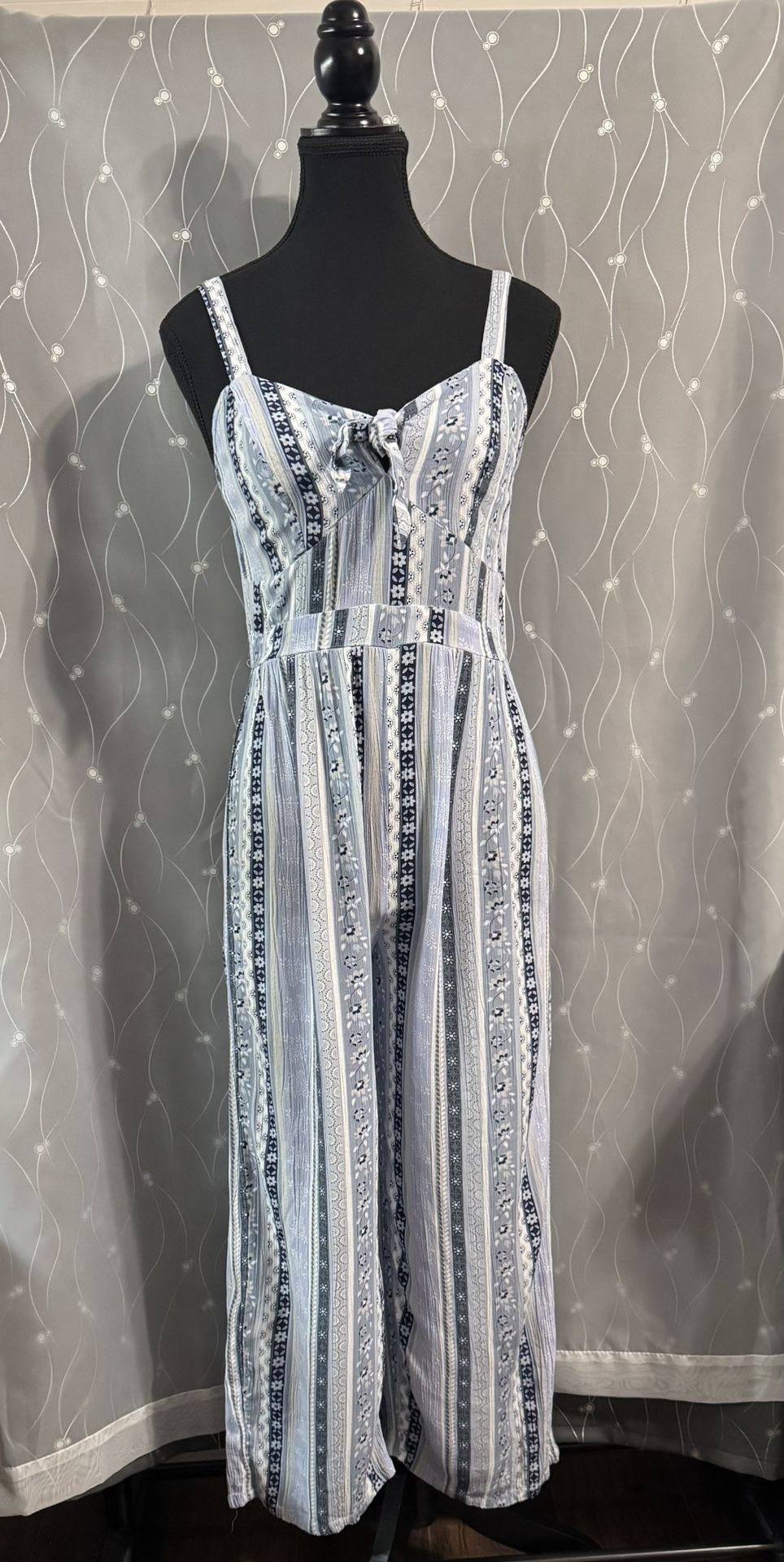 Junior/Women’s Jumpsuit-Small