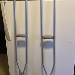 Like New Pair of Adjustable Height Crutches Only used 1 week / excellent condition $20.00