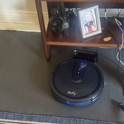 Eufy Robot Vacuum Like New With Remote 