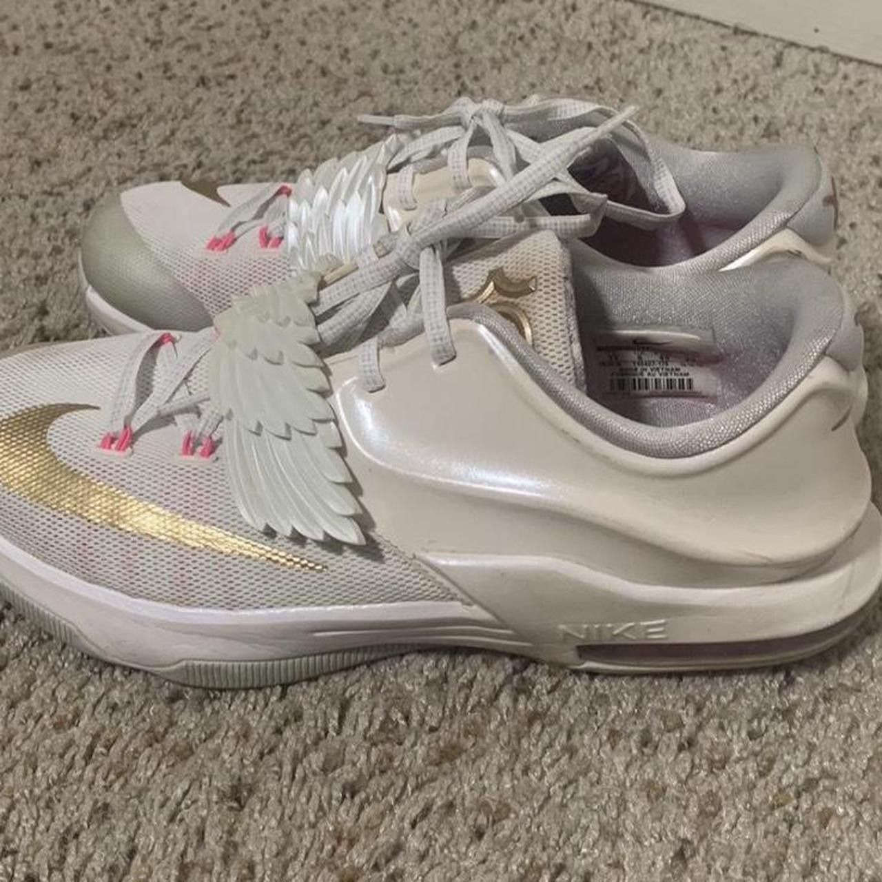 message before buying* KD Nike “Aunt Pearl” Size (can fit a