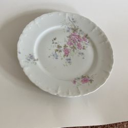 2 Floral Motif Dessert Plates