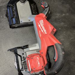 Deep Cut Band Saw And 3.0 Battery 