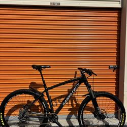 Chameleon R Complete Mountain Bike size Large 27.5