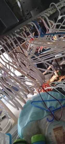 Clothing hangers 10 for dollars