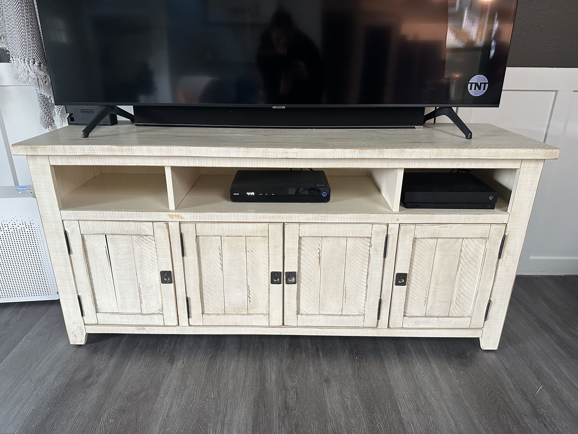 TV Stand With Storage 