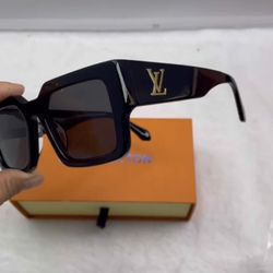Louis Vuitton Square Oversized Black Designer Sunglasses for Women
