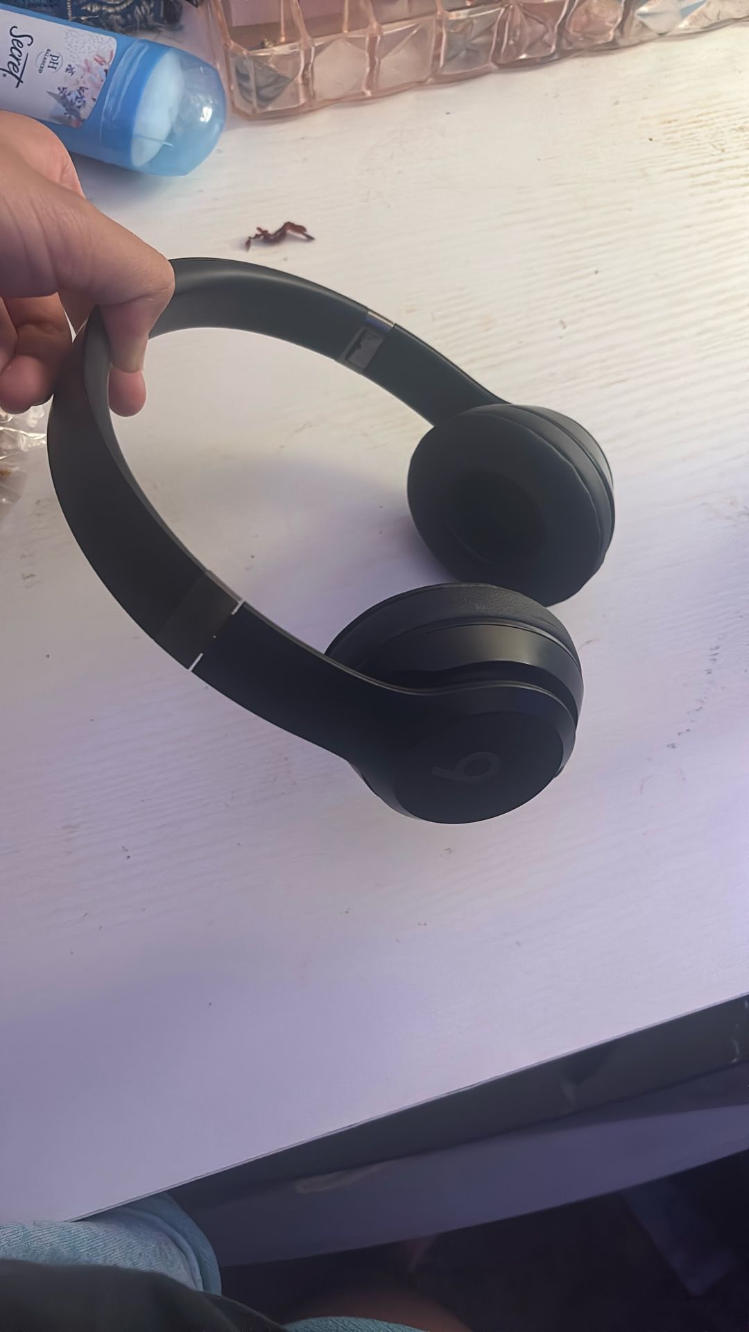 black beats solo 4/including beat case