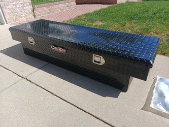 DEEZEE BK TB Red Series Single Lid Mid Size Truck Toolbox 63.5" x 21" x 14" tall w Keys