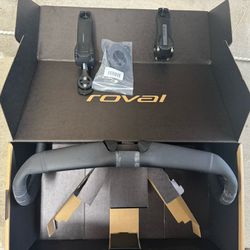 Specialized roval Cockpit 42 and 2 Stems