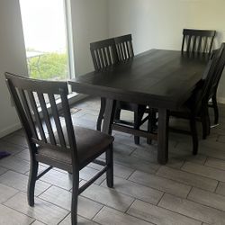 Dining Set