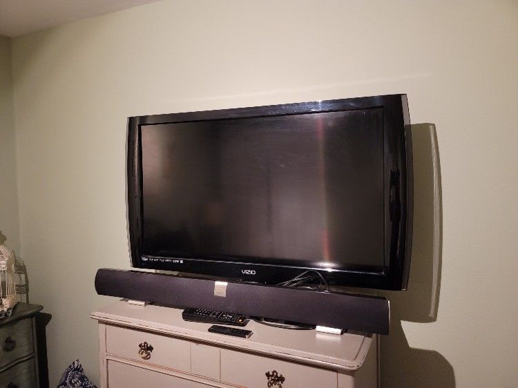 Vizio 46 In Tv And Soundbar