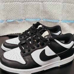 Nike Dunk pandas - Size 5