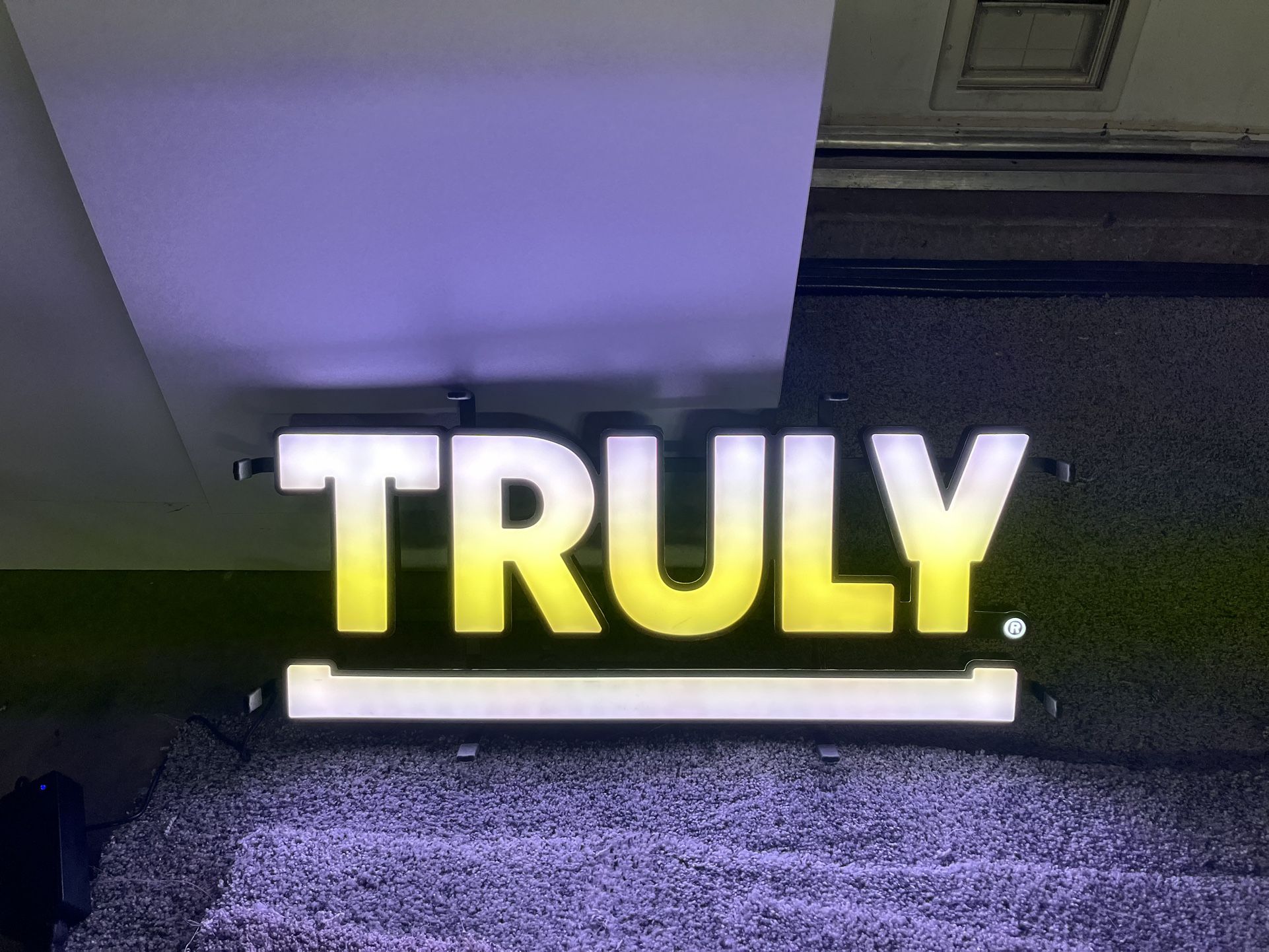 TRULY LED