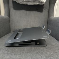 Never Used! Lifelong Laptop Stand - MacBook Compatible