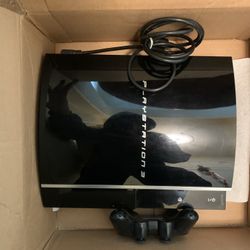 PS3 Comes With 10+ Games