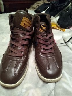 Men Brown Levi's High Top Size 8 - Mint Condition