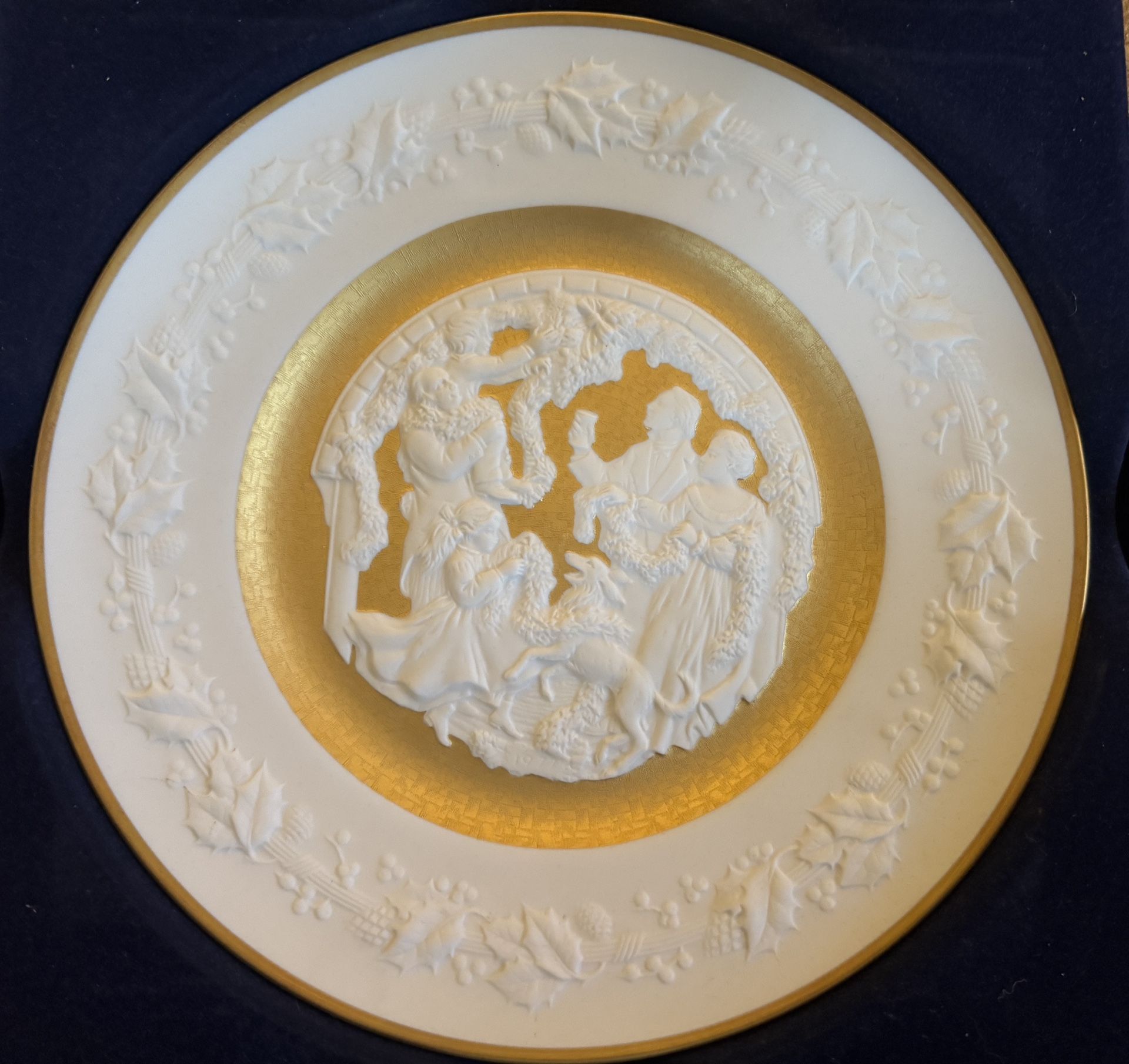 Franklin Porcelain - "Deck The Halls"