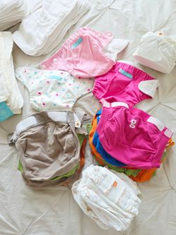 57 pcs gDiapers & Charlie Banana Cloth Diaper Lot  Small XS M Inserts Covers Liners