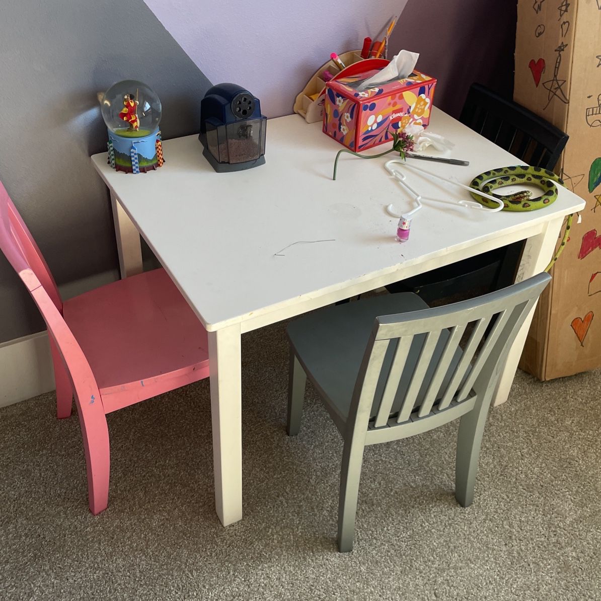 Kids pottery Barn Table And 4 Chairs 
