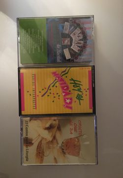 Offers Considered. See Photos. Lot of 3 Audio Cassettes. Villancicos de Navidad Compañía infantil fe Telecentro, Hoy es Navidad Varios Intérpretes,
