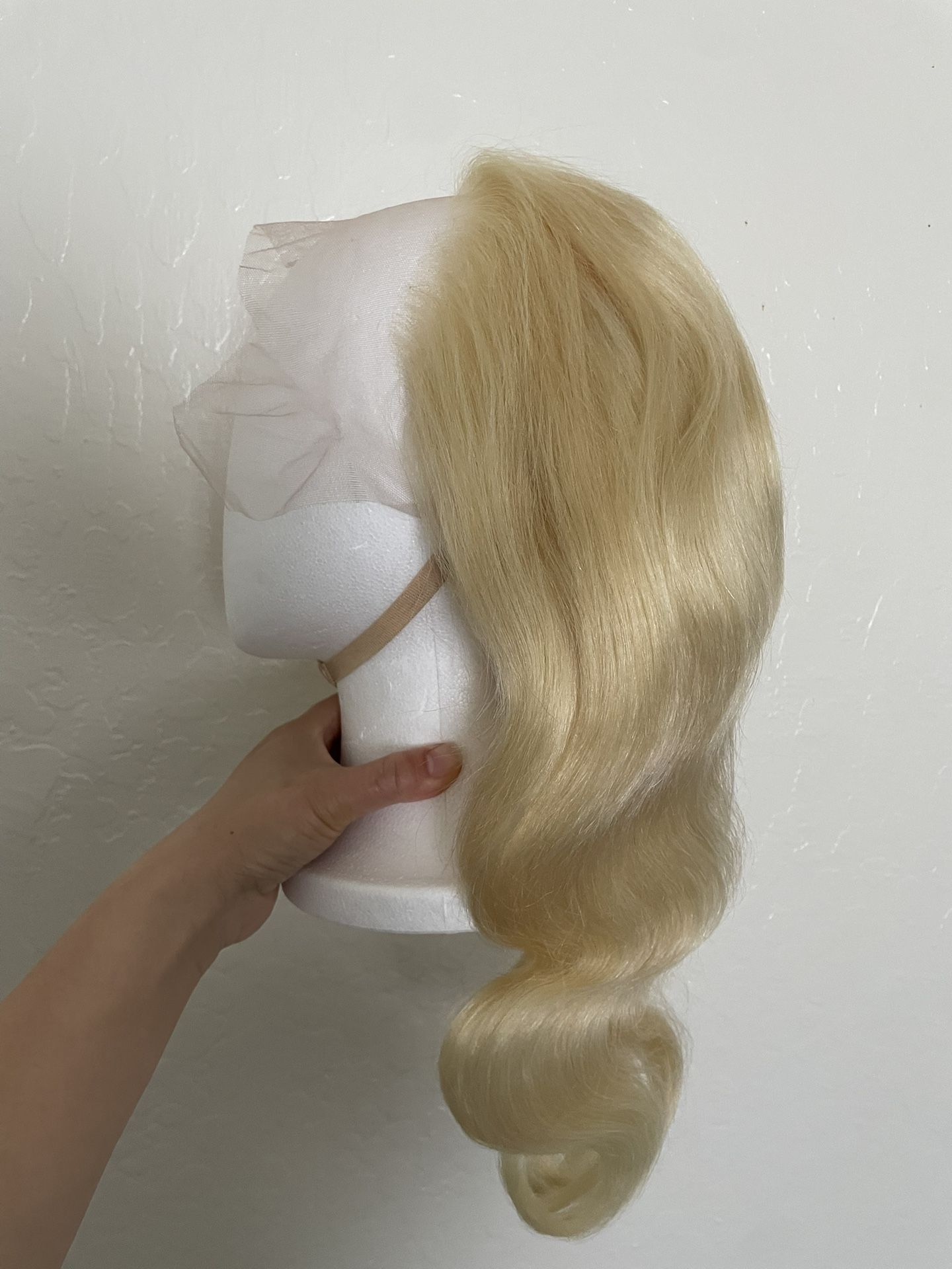 Brand New : 613 Lace Front Human Hair 20inch