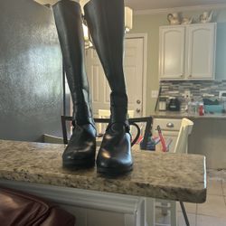 Black Boots