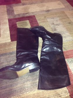 Ladies black boots
