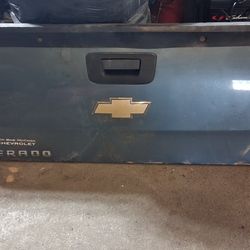 2007 Chevy Silverado Tailgate 