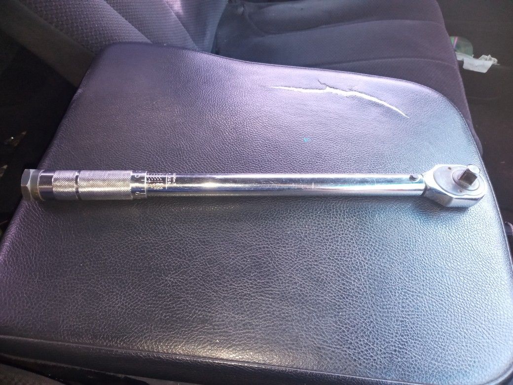 Torque wrench
