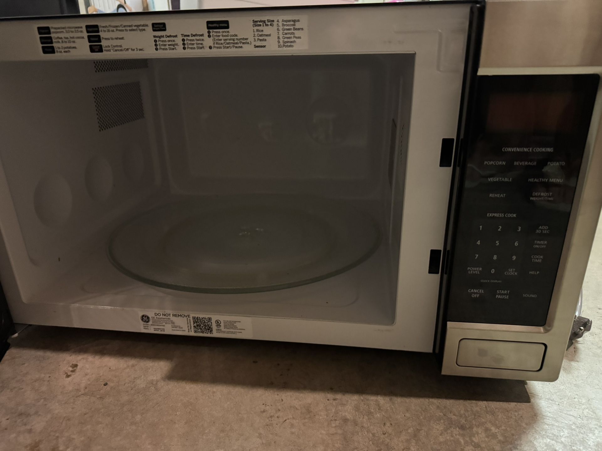 Microwave Like New