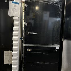 Unique Classic Retro Refrigerator