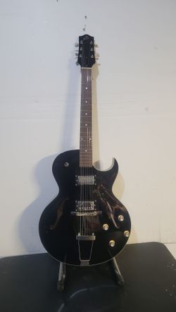Loar LH-304T Hollywood Archtop Electric Guitar