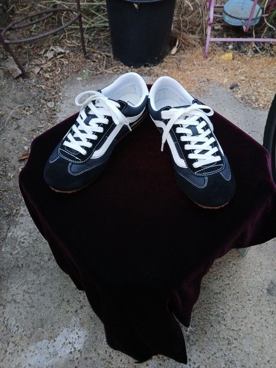 Vans (Serio)