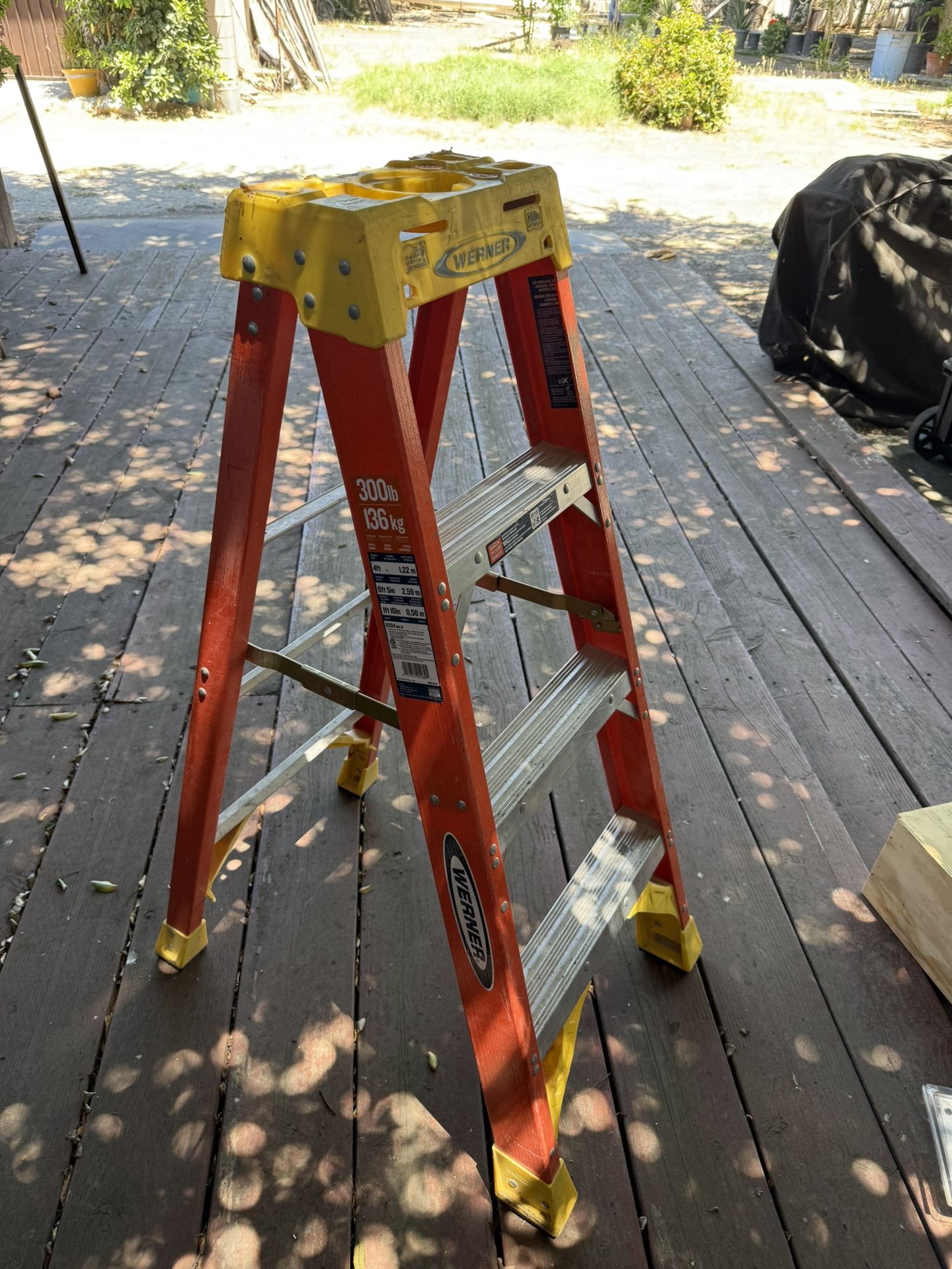 4’ Fiber Glass Latter