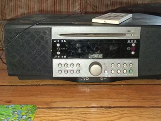 Cambridge Soundworks Radio CD 745