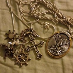 2 Necklaces 1 With Saint Michael Pendant And 1 With Multiple Charms And Can Be Changed Into Many Different Ways To Wear In Perfect Condition 