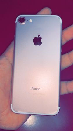 iPhone 7 - 32Gb, Rose Gold, Unlocked for Any Carrier