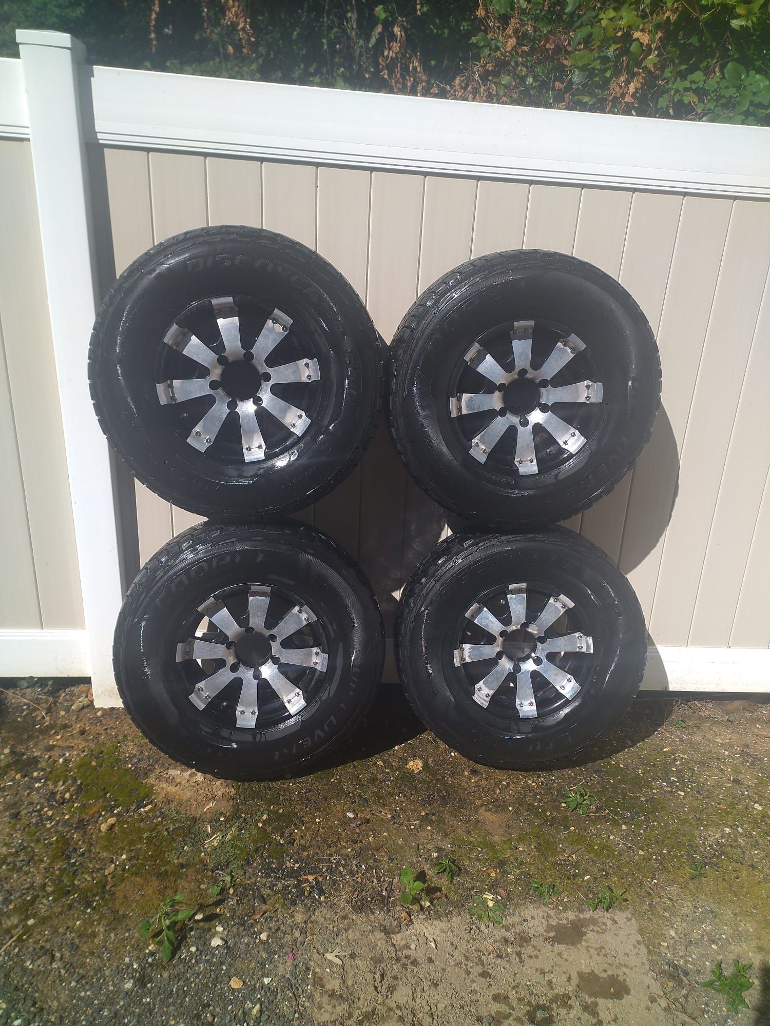 Rines Para Toyota Tacoma 265/75/R16.