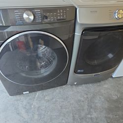 FRONTLOAD WASHER AND DRYER SET
