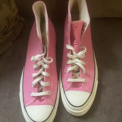 Pink Converse size 10 in men