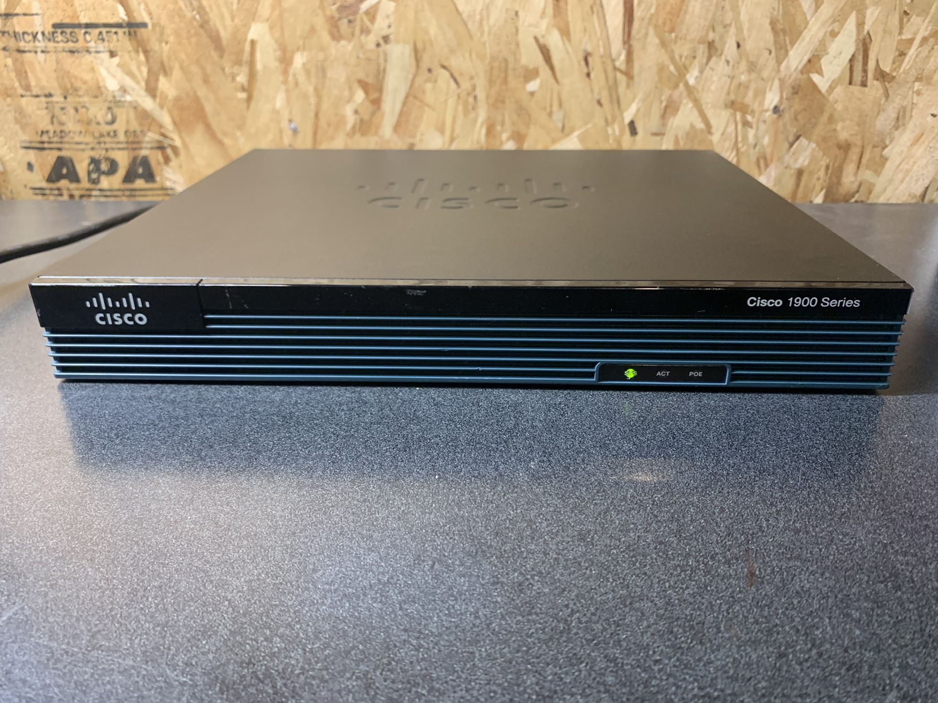 Cisco 1900 Series Gigabit Integrated Service Router