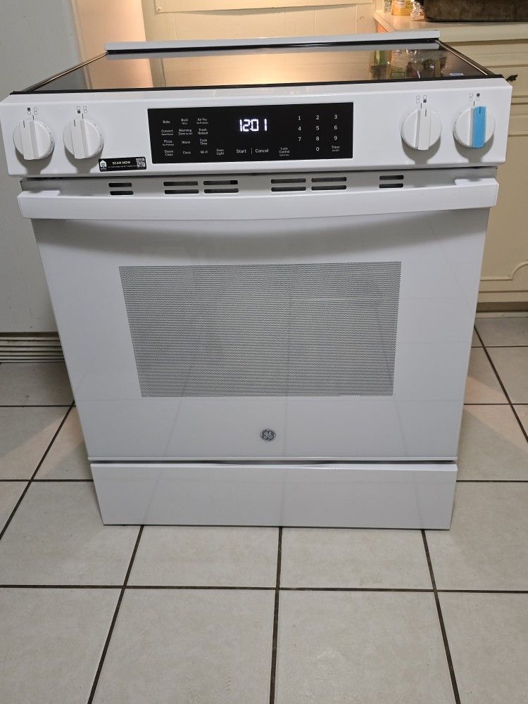 30" GE Slide In Convection Smart