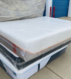 Brand New Tempurpedic Luxury Mattress Never Used